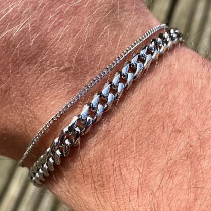 Classic Shiny Chain Bracelet - Image 2