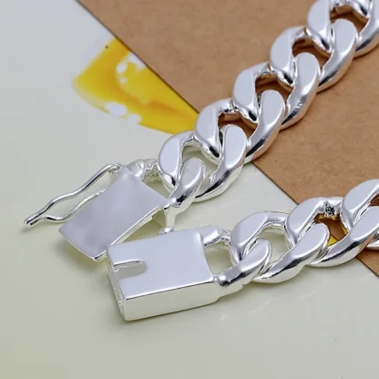 Elegant Bar Chain Bracelet - Image 4