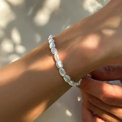 Elegant Shiny Beads Bracelet - Image 2