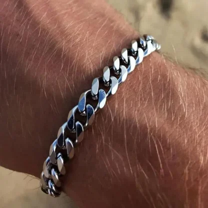 Minimalist Chain Bracelet - Image 3