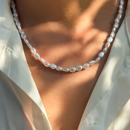 Elegant Shiny Beads Bracelet - Image 5