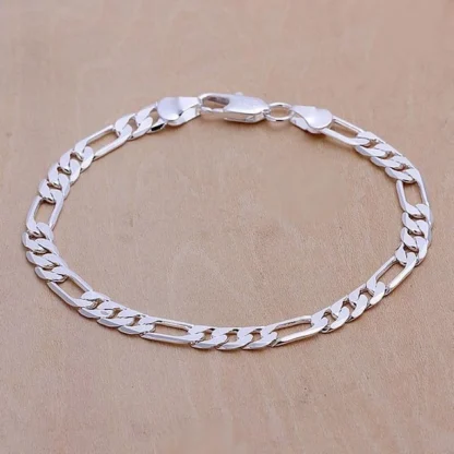 Minimalist Figaro Chain Bracelet